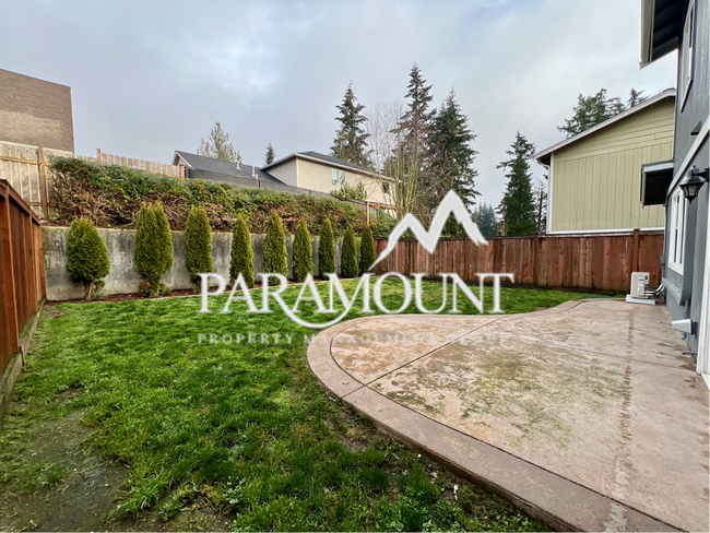 Building Photo - 3 Bedroom Home in Port Orchard with A/C and Low Maintenance Yard!
