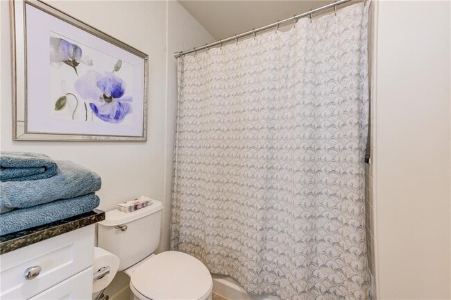 Building Photo - 2795 Peachtree Rd NE