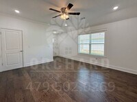 Building Photo - Haven | Endura Park- Brand New Duplexes in Siloam Springs!