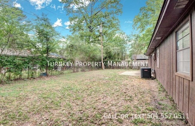 Building Photo - 9920 Stardust Trail
