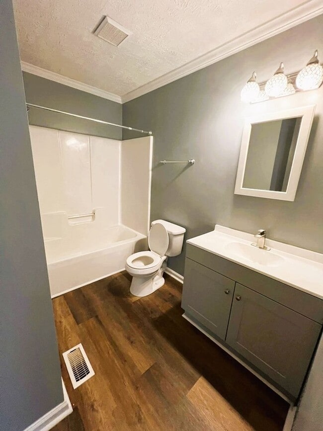 Building Photo - 108 Glenn Forest Dr