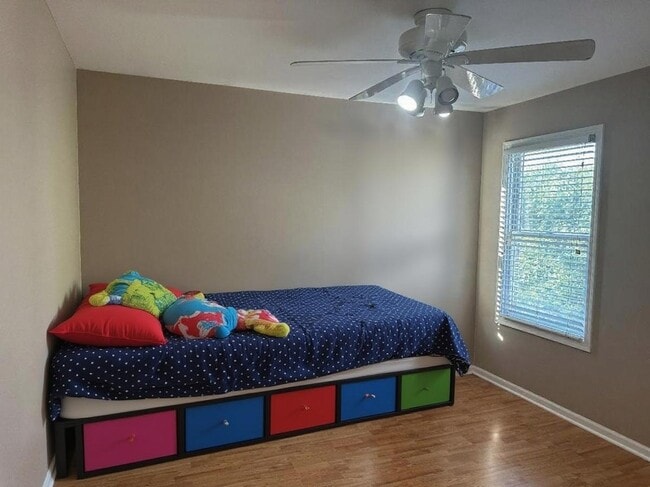 Building Photo - 5490 Fox Path Ln