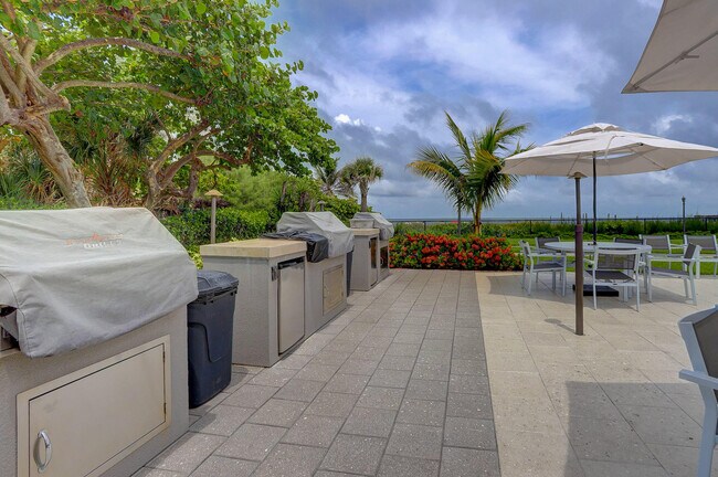 Building Photo - 333 NE 21st Ave