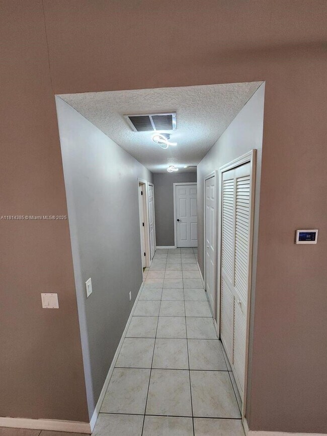 Building Photo - 6404 Las Palmas Way