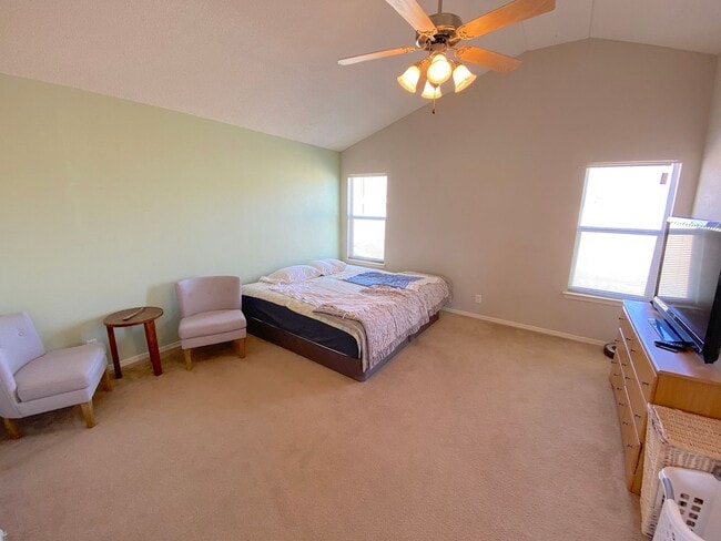 Building Photo - Northeast/Sandstone Ranch El Paso 3 Bed Re...
