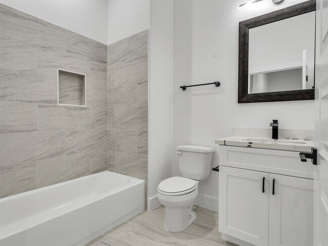 Building Photo - 7358 Guadalcanal Rd