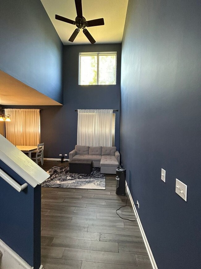 Building Photo - 2249 Sunrise Cir