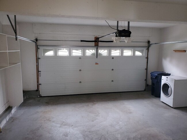 Building Photo - Warm and Inviting Marlborough Single Family Rental Opportunity