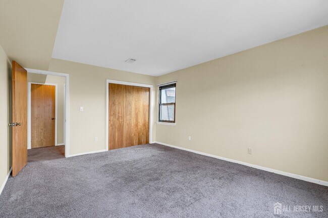 Building Photo - 101 Beverly Hl Ter