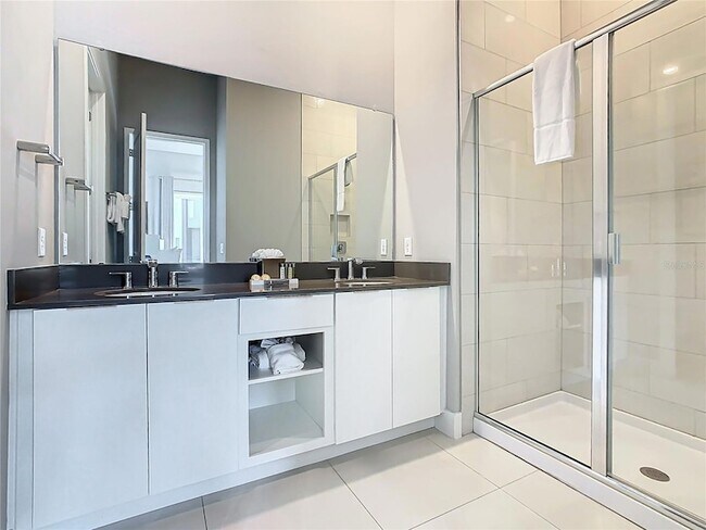 Building Photo - 7740 Sandy Ridge Dr