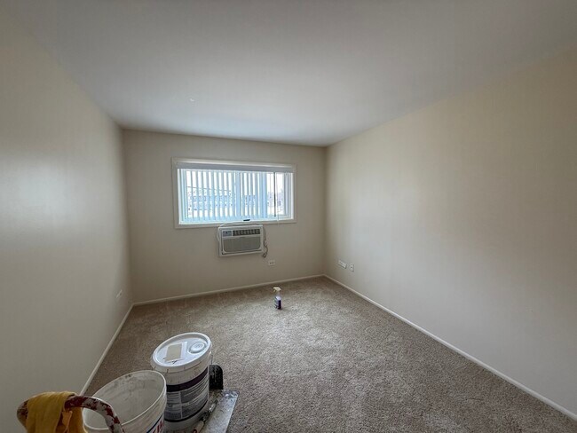 Building Photo - 110 N Kenilworth Ave