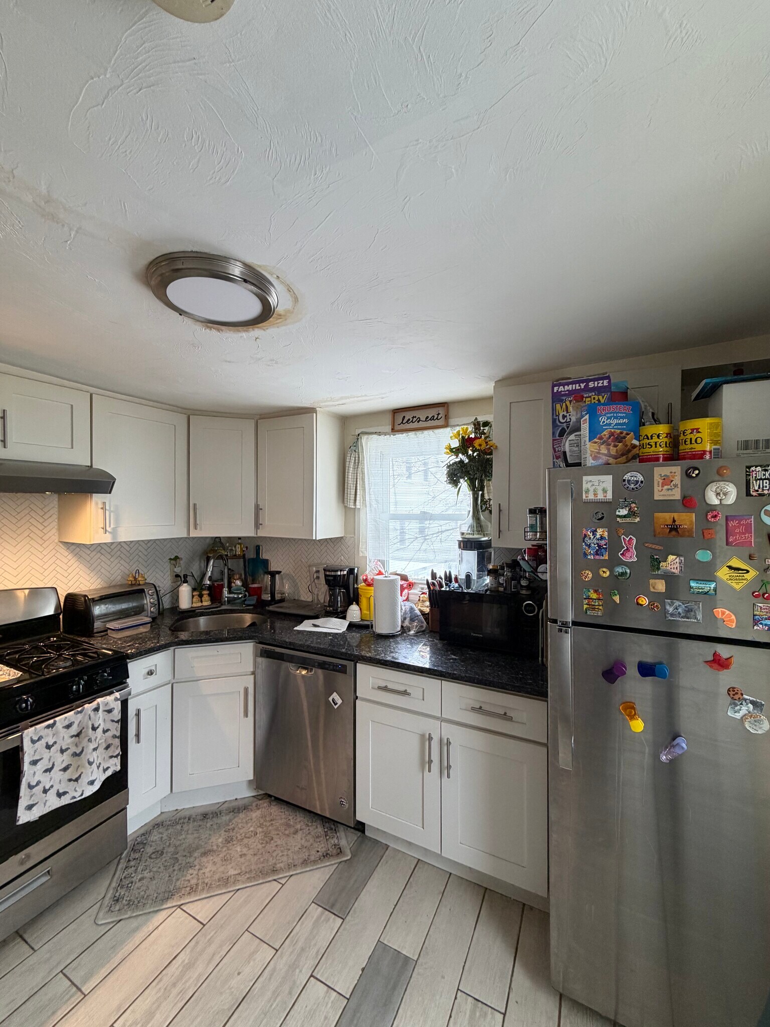 Building Photo - 66 Pleasant St