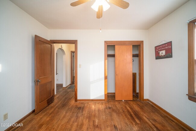 Building Photo - 421 S Patterson Ave
