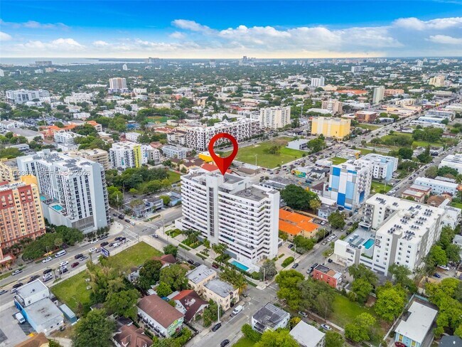 Building Photo - 36 NW 6th Ave