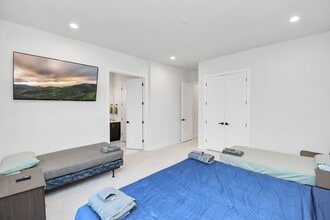 Building Photo - 6115 Campos Dr