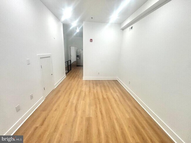 Building Photo - 2104 N 8th St