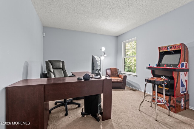 Building Photo - 39 Gimbel Pl