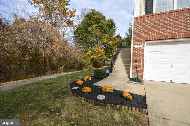 Building Photo - 2023 Whistling Duck Dr