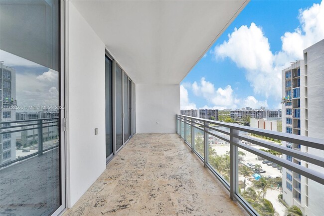 Building Photo - 3535 S Ocean Dr