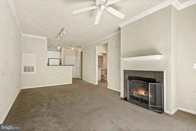 Building Photo - 2765 Centerboro Dr