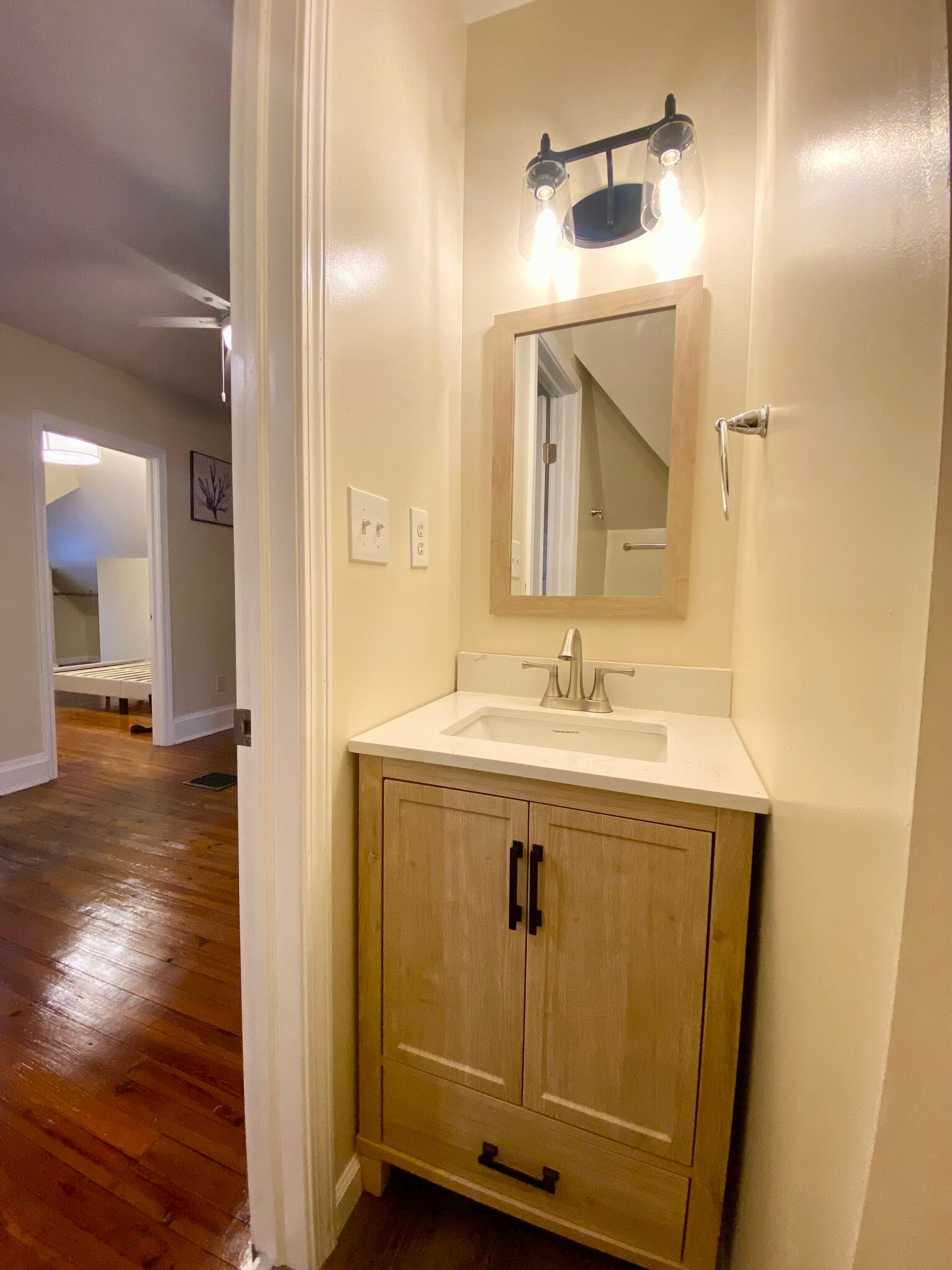 Building Photo - 1372 Neil Ave