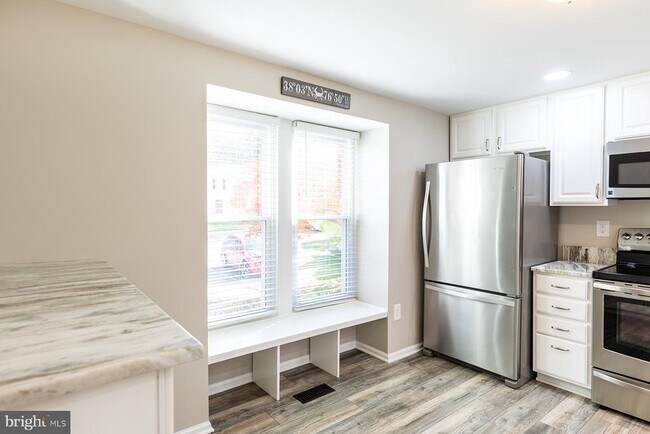 Building Photo - 1178 White Coral Ct