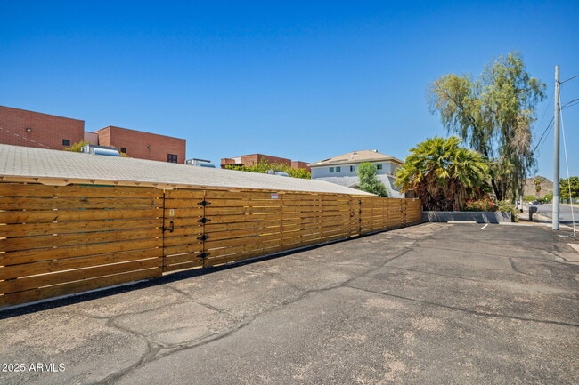Building Photo - 8602 N 3rd St