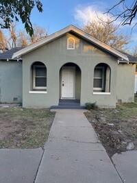 Building Photo - Gables Home