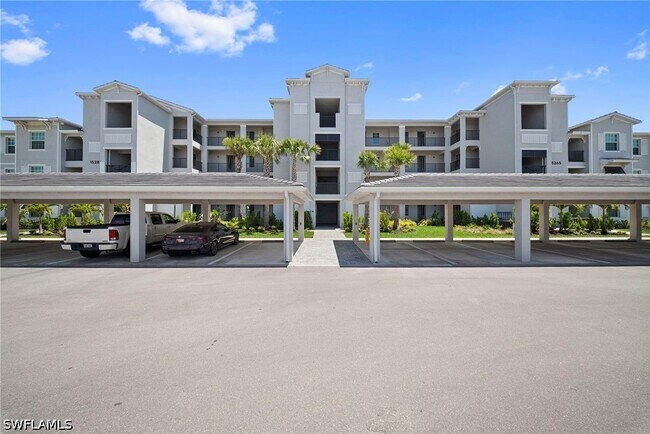 Building Photo - 15285 Grn Acrs Ave