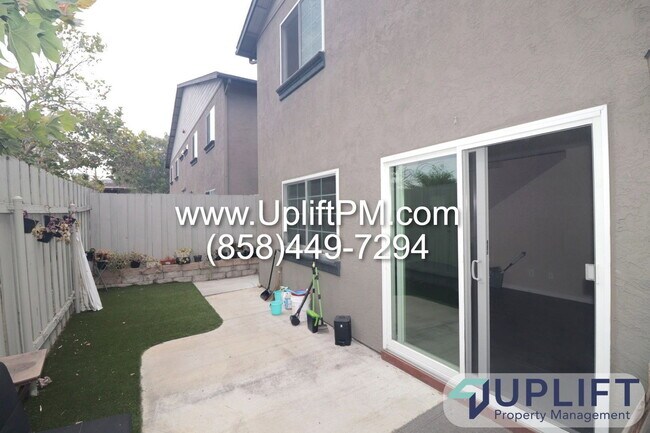 Building Photo - 2041 Sweetwater Rd