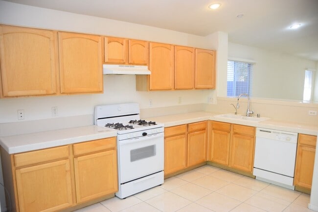 Building Photo - 3242 Velvet Rose St