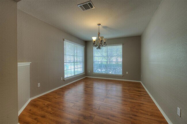 Building Photo - 14721 Noya Dr