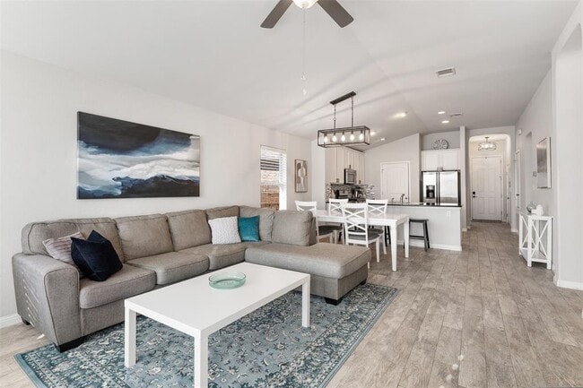 Building Photo - 514 Wincliff Dr