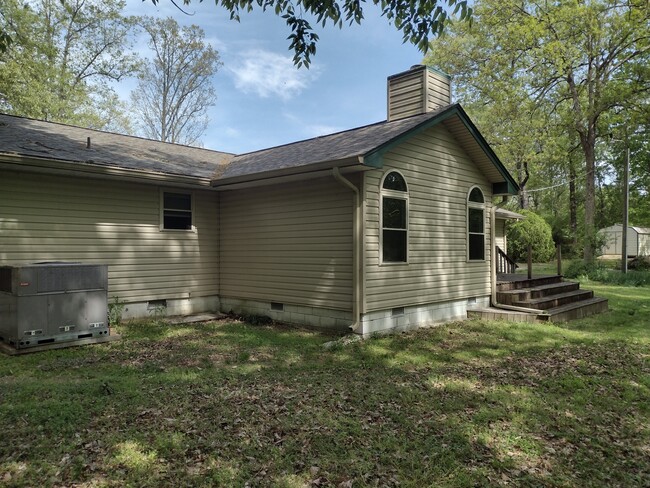 Building Photo - 10825 AL-67