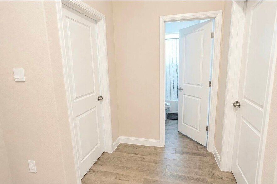 Building Photo - 14313 Andromeda Dr