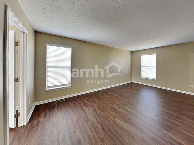 Building Photo - 5490 Appaloosa Cir