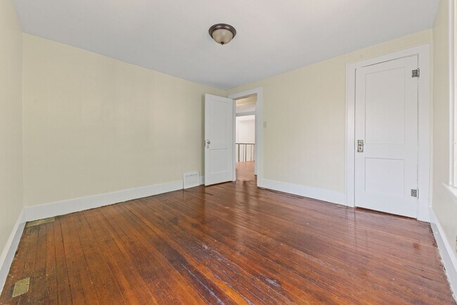 Building Photo - Classic Goodyear Heights Colonial — Hardwo...