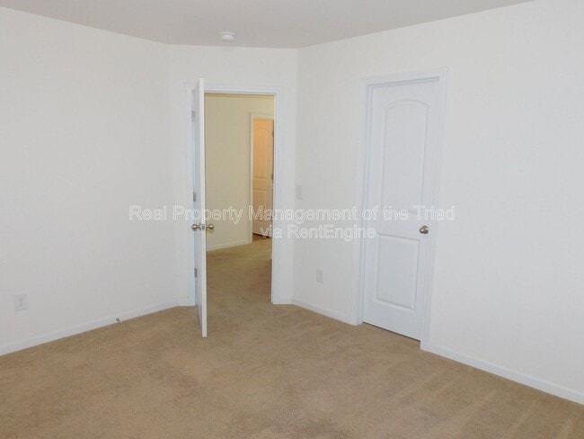 Building Photo - 1405 Asher Downs Dr