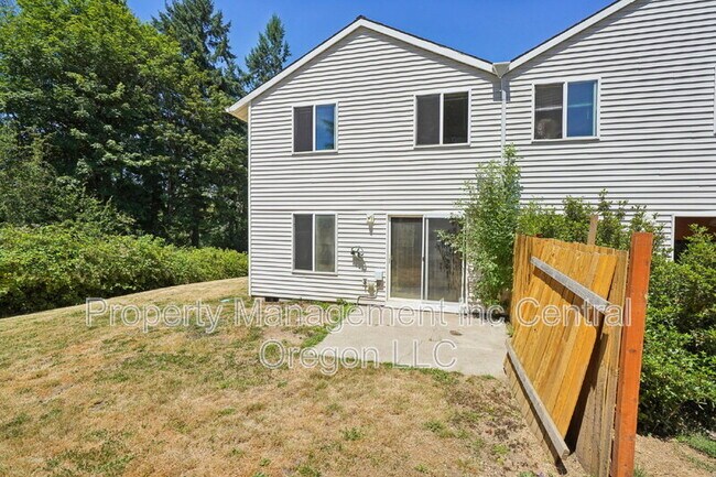 Building Photo - 2110 Baines Blvd