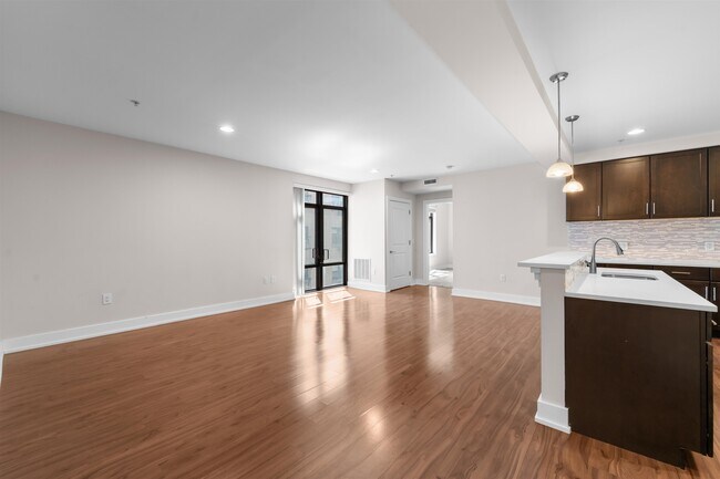 Building Photo - 1040 John F. Kennedy Blvd