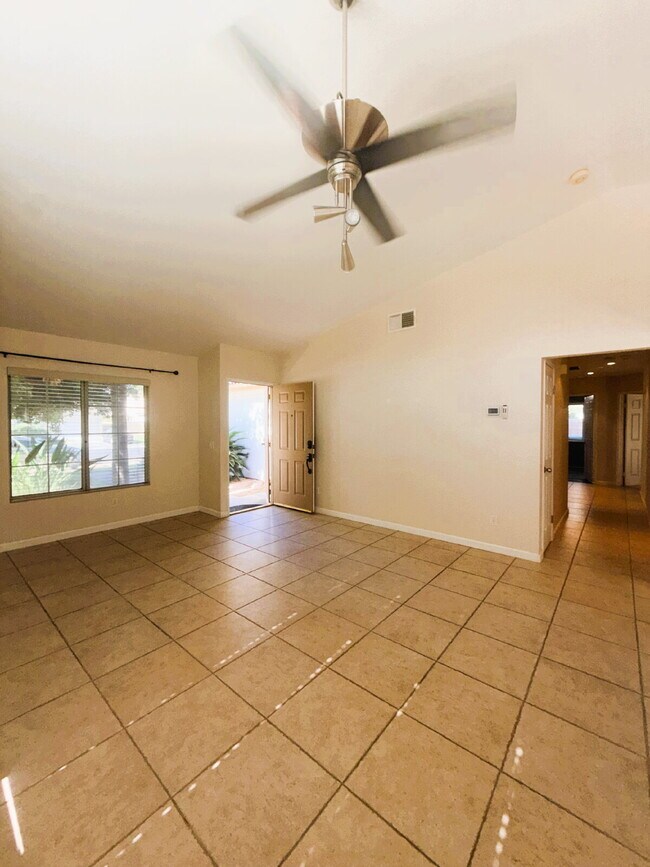 Building Photo - 3-Bedroom Home, Large Rear Yard! La Quinta, Long-term (1 Year) Rental