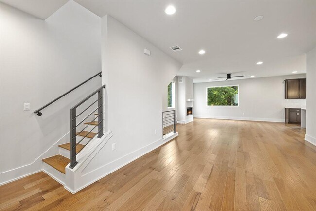 Building Photo - 5202 Pink Poppy Pass