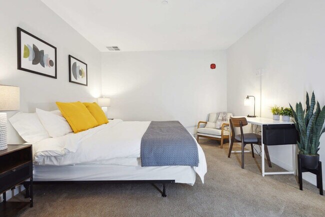 Building Photo - 111 State St