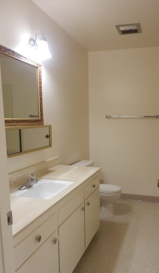 Riviera Apartments 336 W Bullard Ave Fresno CA 93704 Apartment Finder