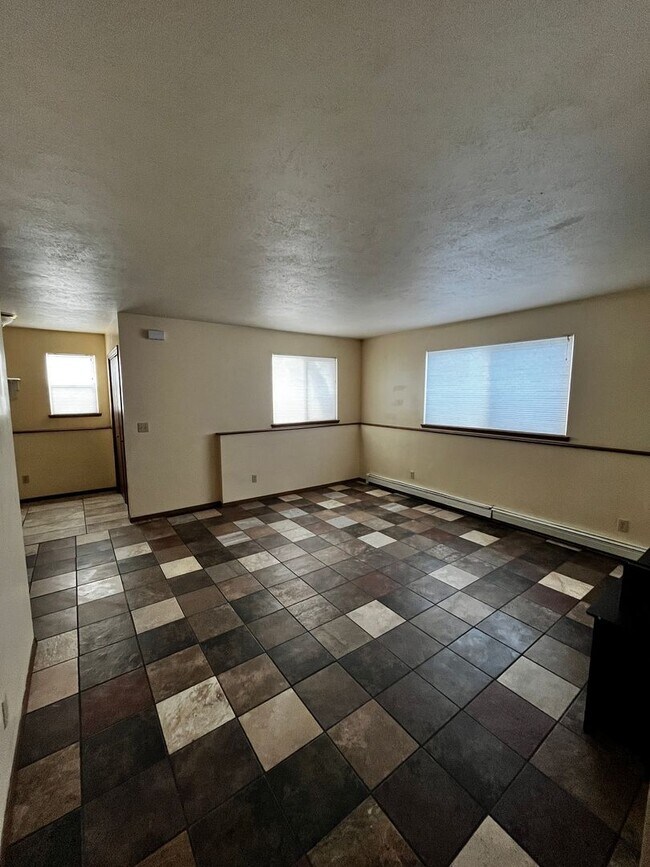 Building Photo - 94 N Grogan St