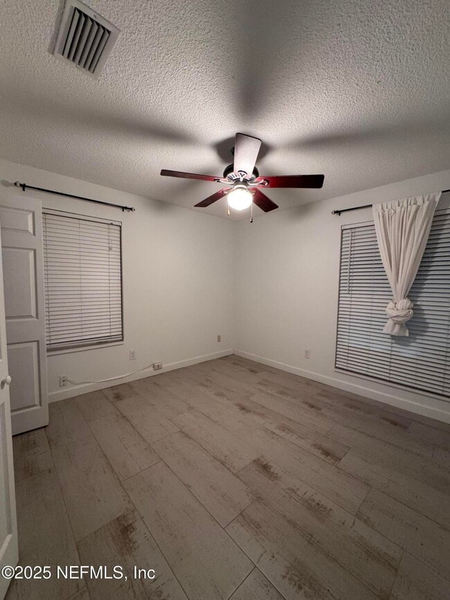 Building Photo - 7335 Floral Ridge Dr