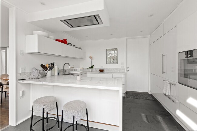 Building Photo - 26 Chalburn Rd