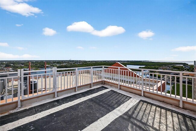 Building Photo - 4516 Seagull Dr