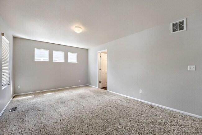 Building Photo - 15612 E 96th Way