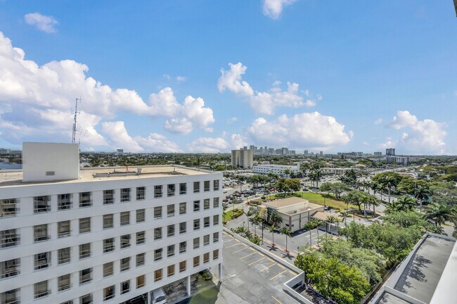 Building Photo - 1160 N Federal Hwy